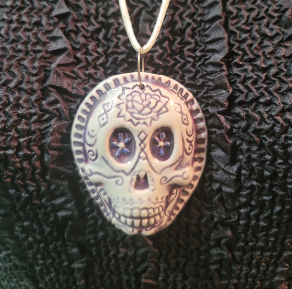 Deep Purple and White Skull Pendant Necklace (Damage Discount)